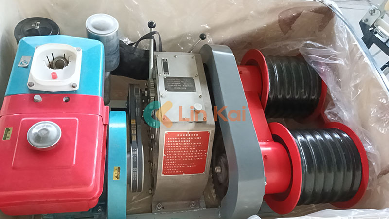 निंगबो लिंगकाई के इलेक्ट्रिक पावर उपकरण ओमान तक पहुंचे